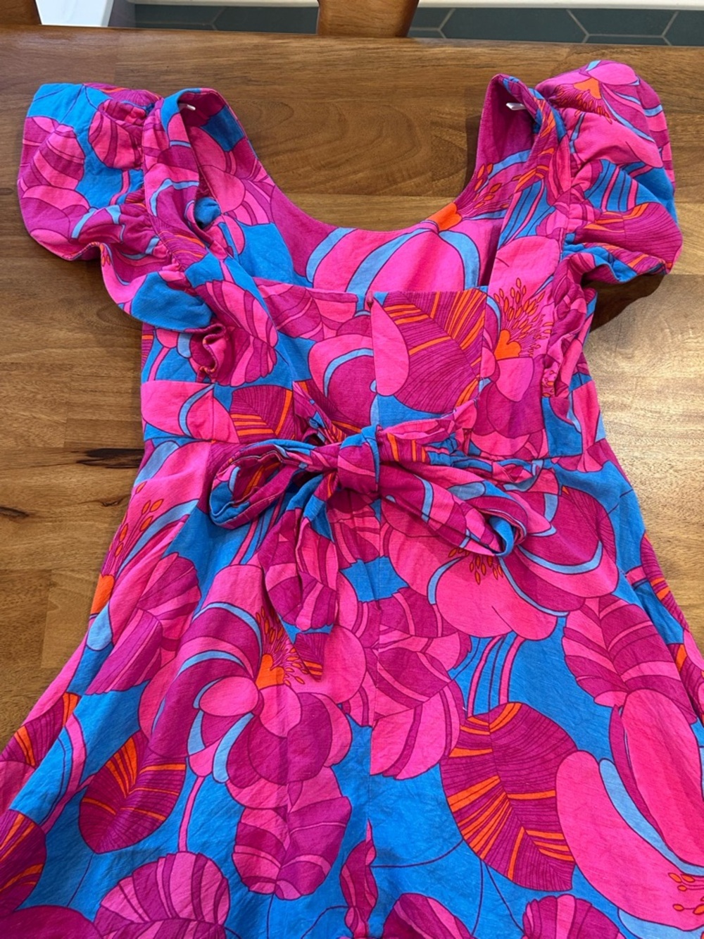 Tuckernuck Pink and Blue Floral Ruffle Sleeve Linen Dress Size Medium - Picture 8 of 12